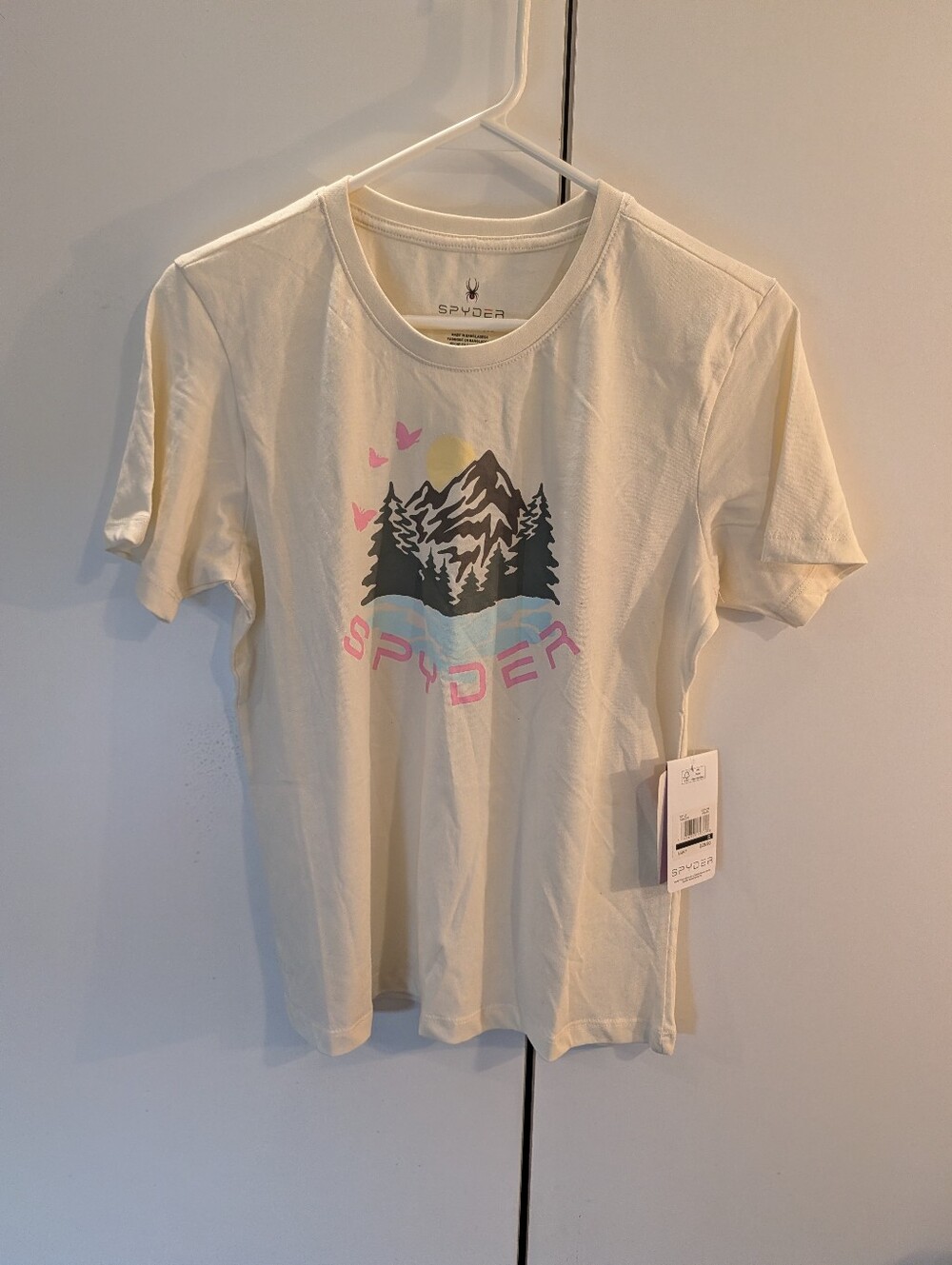 Spyder Woman's Small Cream Tee with Mountain Graphic and Pink Accents NWT